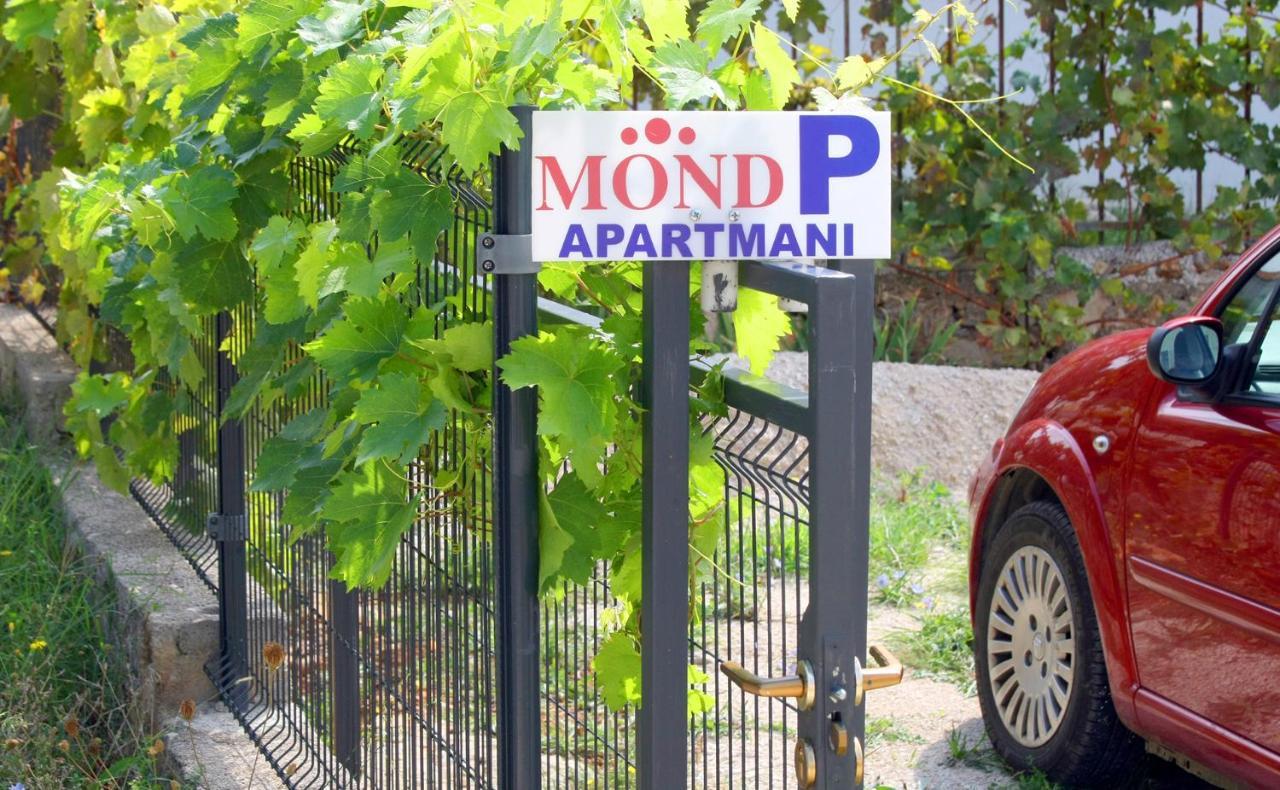 Apartments Mond Gornji Karin Exteriér fotografie